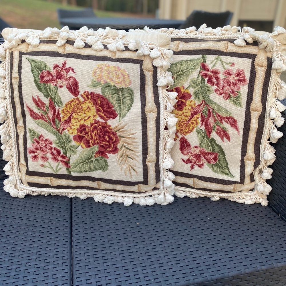 2 gorgeous needlepoint pillows!